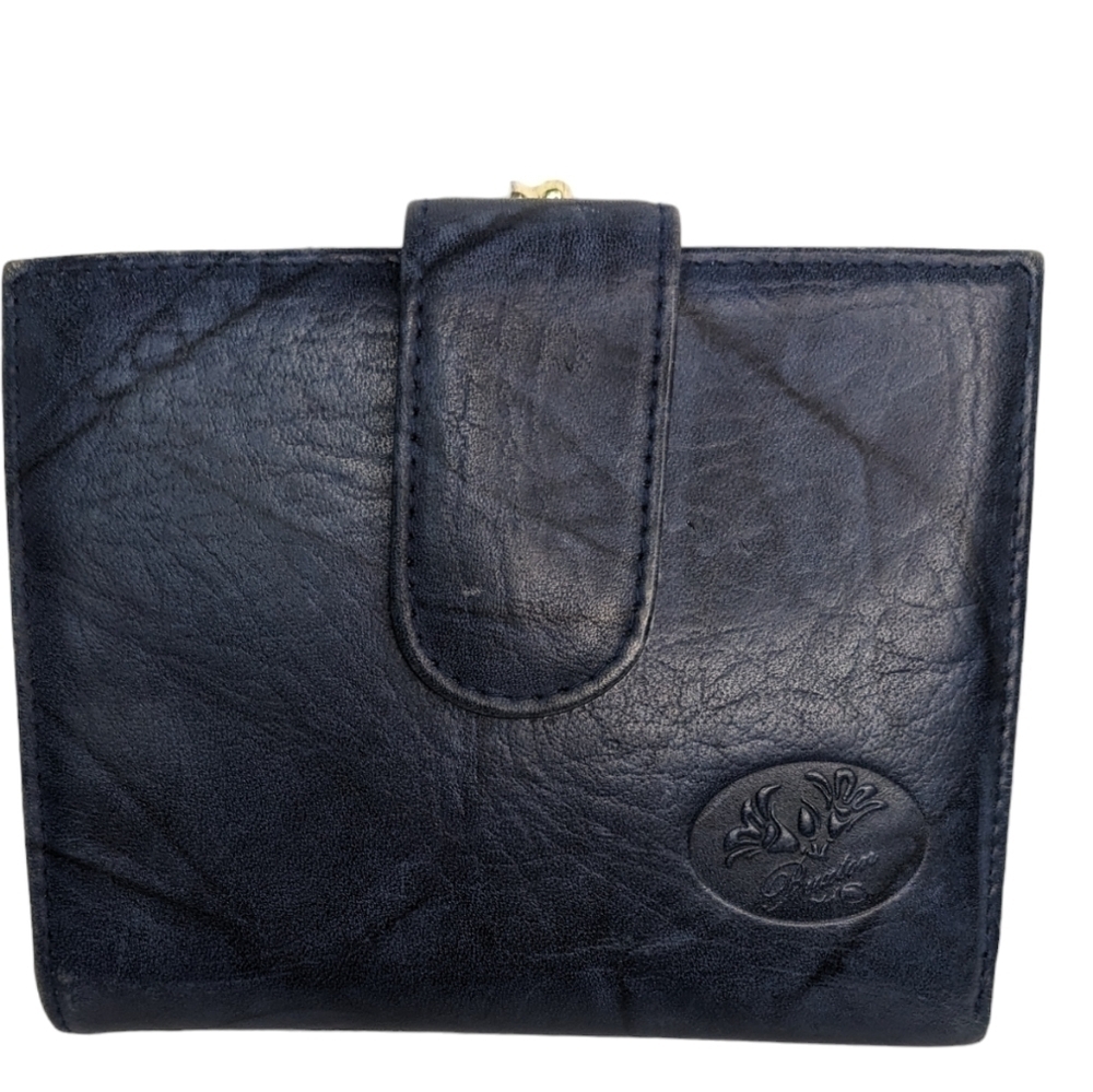 Buxton Blue Leather wallet. Vintage in new condition.